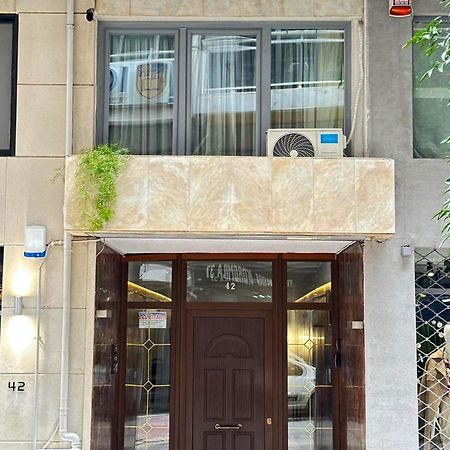 Urban Hide Apartment Thessaloniki Exterior photo